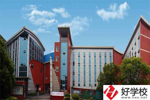湖南長沙藝術學校有哪些招生專業(yè)？