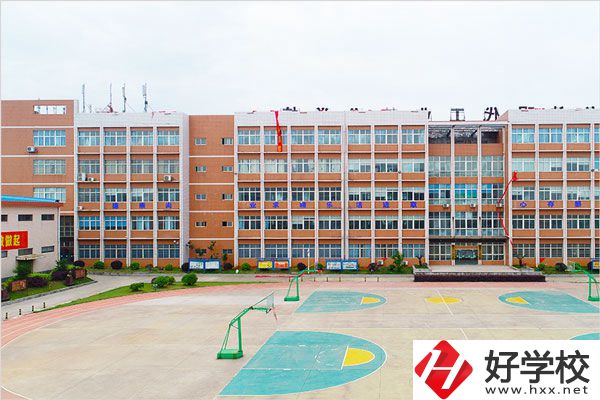 湖南護理學(xué)校有哪些專業(yè)？招生要求是什么？