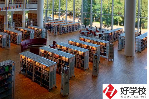 永州市綜合職業(yè)中等專業(yè)學(xué)校有什么專業(yè)？
