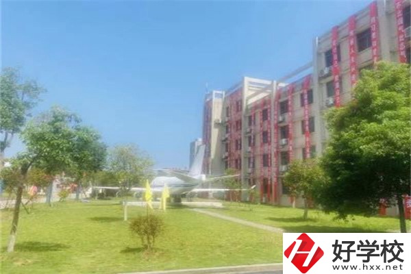 長(zhǎng)沙經(jīng)貿(mào)職業(yè)中專有哪些招生專業(yè)？有哪些辦學(xué)優(yōu)勢(shì)？