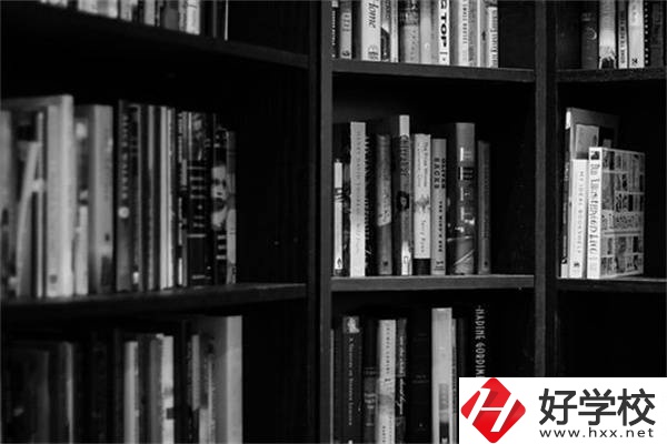 湖南初中畢業(yè)選3+2還是3+3？有五年制大專(zhuān)推薦嗎？
