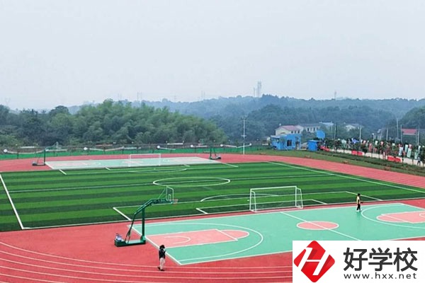 湖南華中工業(yè)技工學(xué)校好不好？