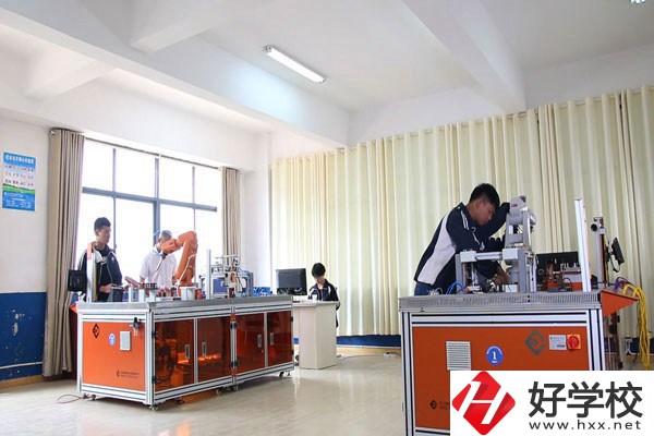 湘潭縣職業(yè)技術(shù)學(xué)校有哪些辦學(xué)特色，招生要求有哪些？