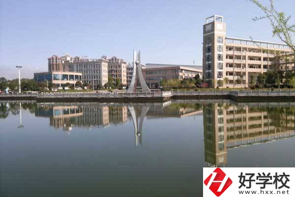 寧鄉(xiāng)市職業(yè)中專學(xué)校是公辦還是民辦？有哪些辦學(xué)成果？