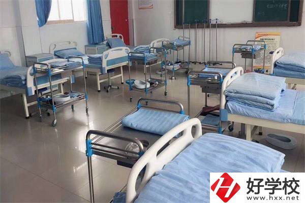 在邵陽就讀衛(wèi)校學什么專業(yè)好？有哪些學?？梢酝扑]？