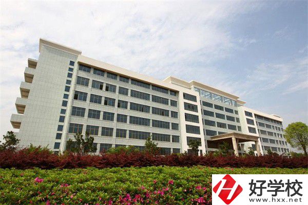 婁底有哪些技校？這些學(xué)校都有什么辦學(xué)優(yōu)勢？