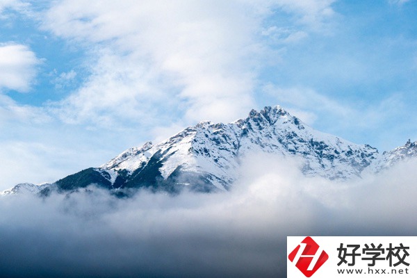 湘西州學(xué)美發(fā)的公辦中職學(xué)校，可以看看這兩所