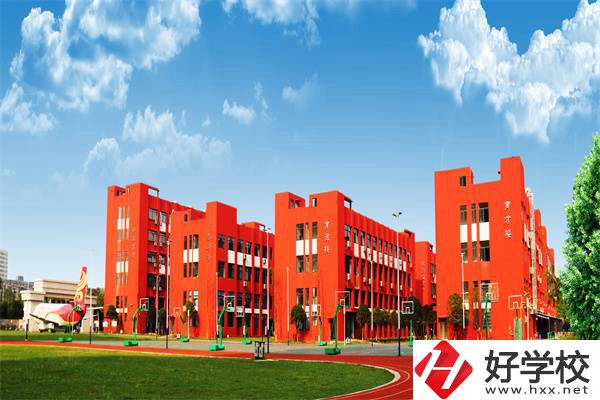 長沙開福區(qū)共有幾所中職學校？有沒有公辦的？