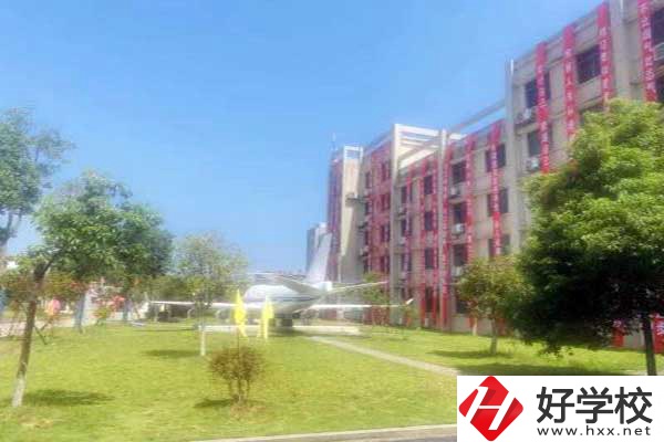 長沙經(jīng)貿(mào)職業(yè)中?？梢詤⒓痈呖紗?？還有哪些升學(xué)方式？