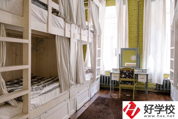 核工業(yè)衛(wèi)生學(xué)校助產(chǎn)專業(yè)怎么樣？宿舍怎么樣？