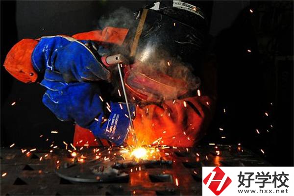 郴州有學(xué)電焊專業(yè)的學(xué)校嗎？就業(yè)薪資高嗎？