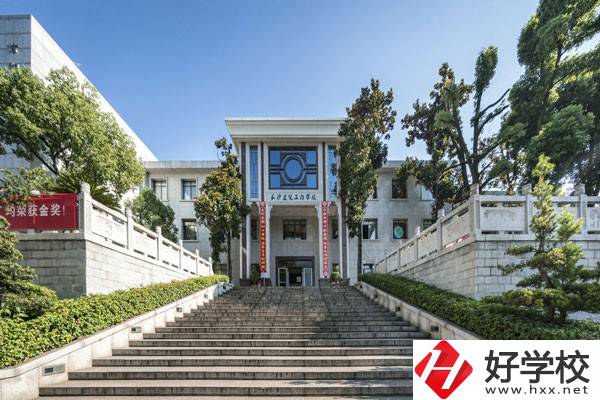 長沙建筑工程學校是公辦還是民辦？有哪些優(yōu)勢？