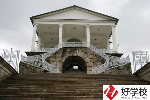 株洲排名靠前的重點(diǎn)中專推薦，學(xué)校師資力量如何？