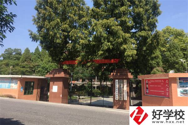 在湘西就讀中?？梢粤魧W(xué)嗎？哪所中專更有留學(xué)經(jīng)驗(yàn)？