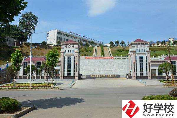 資興市職業(yè)技術學校值得報考嗎？有什么專業(yè)可以學？