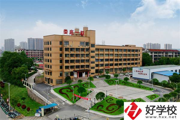 婁底哪些職校有開設(shè)護(hù)理專業(yè)？就業(yè)方向是什么？