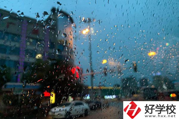 想學醫(yī)學專業(yè)，湖南有哪些中職學校可以選?