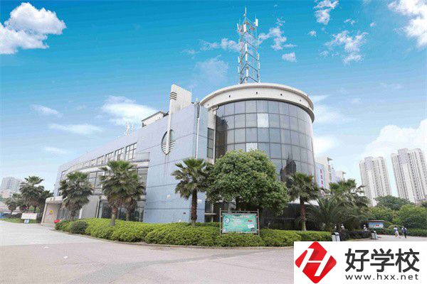 湘潭有哪些中專校風(fēng)環(huán)境好？下面3所值得一看!